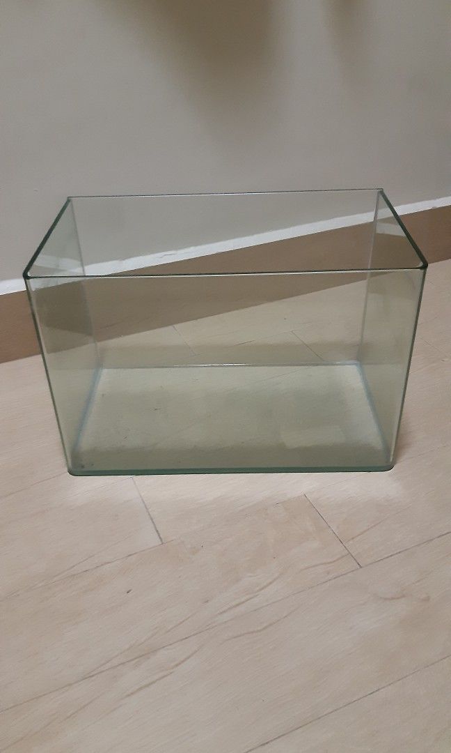 Glass Fish Tank 17 litres 4.5 gallons Pet Supplies Homes