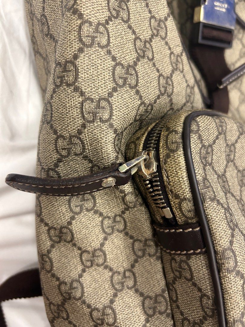Gucci backpack monogram GG supreme medium brown