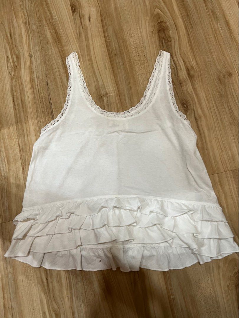 Hollister Hanging Summer Tank Top Women s Fashion Tops Others