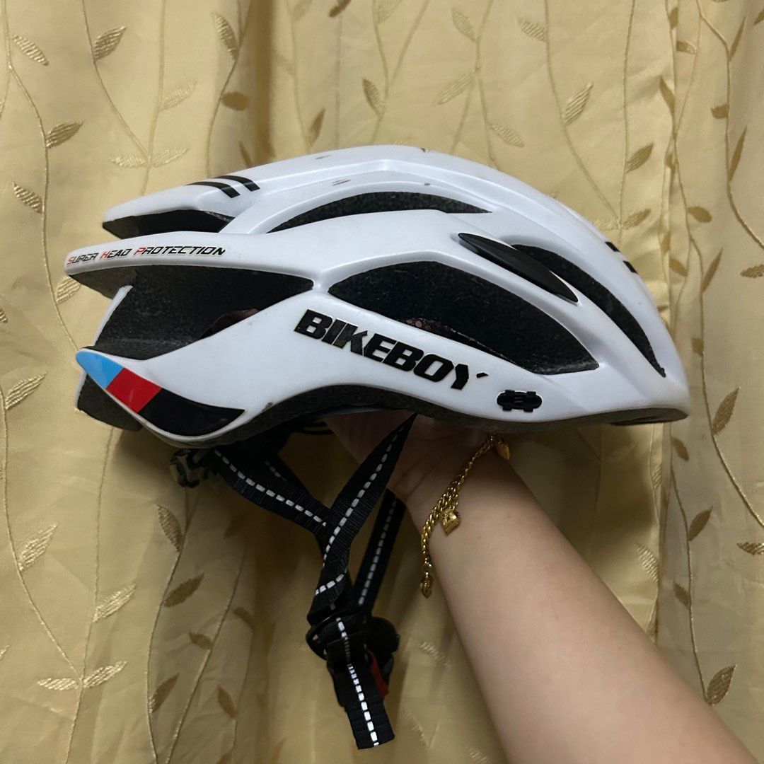 Helmet basikal deals