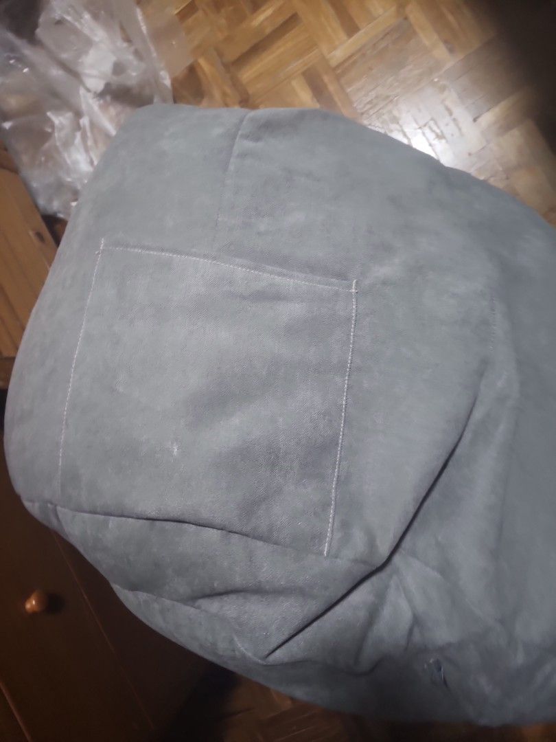 Hooga bean Bag with extra beans, Furniture & Home Living, Furniture