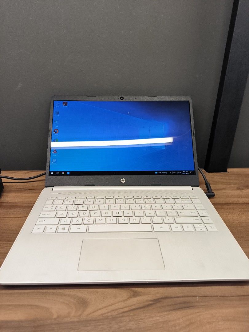 HP 14 FQ0041NR AMD 3200E 4GB RAM 64GB SD