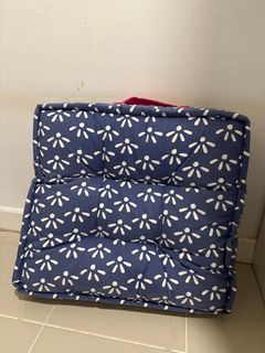 (Category: ) located in . Submitted by colouredpaper (Listing ID 1266751757, Image 1). Description: .