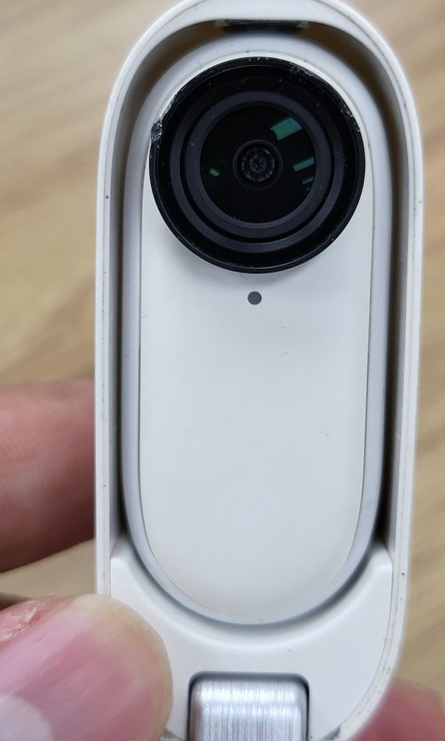 Insta360 Go 2 (32GB), Photography, Cameras on Carousell