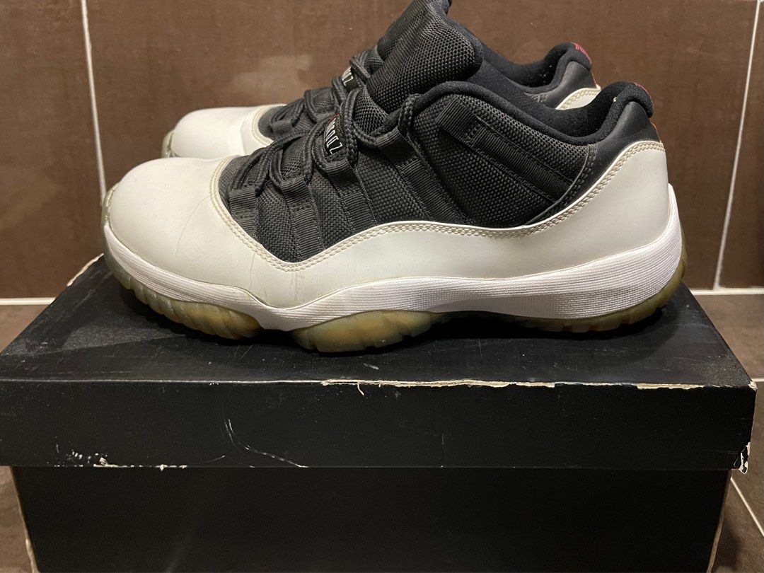 Adidas 42.5 deals us jordan