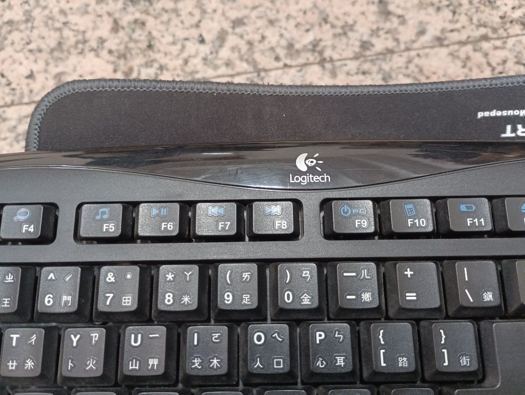 LOGITECH EX100 無線鍵盤, 電腦及科技產品, 電腦周邊產品, 電腦鍵盤及相關產品在旋轉拍賣
