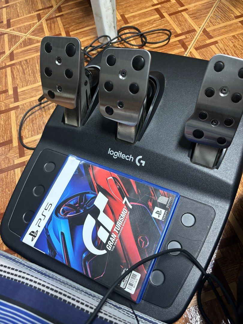 Logitech G29 Driving Force w/ Shifter (and Gran Turismo 7), Hobbies