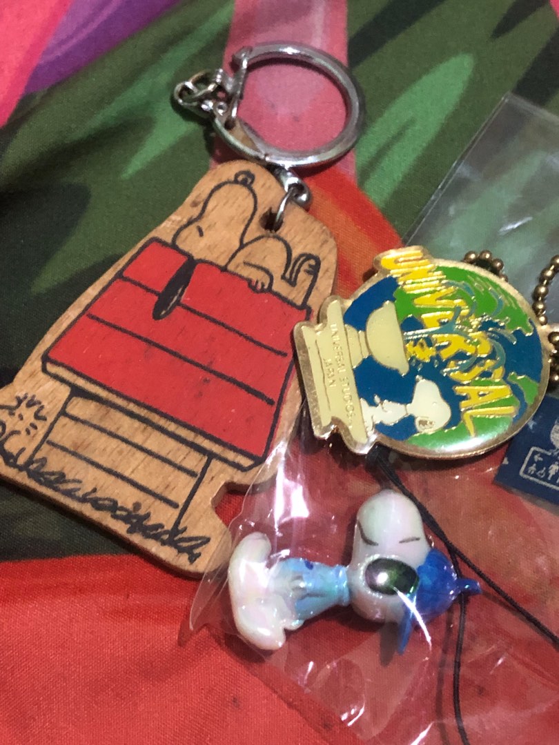 Lot set of vintage snoopy charms, Hobbies & Toys, Toys & Games on Carousell