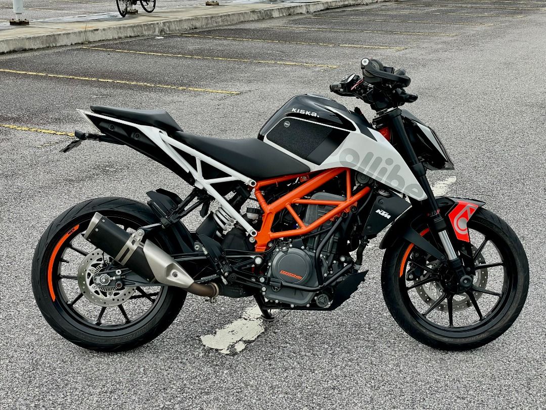 [Low Mileage] KTM 390 DUKE with ori powerparts lowering kit, Motorbikes