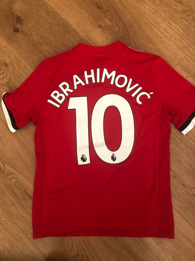 Manchester United jersey (Category: Boy's Apparel) located in Penshurst. Submitted by leoniemckin (Listing ID 1266644261, Image 2). Description: Kids large .