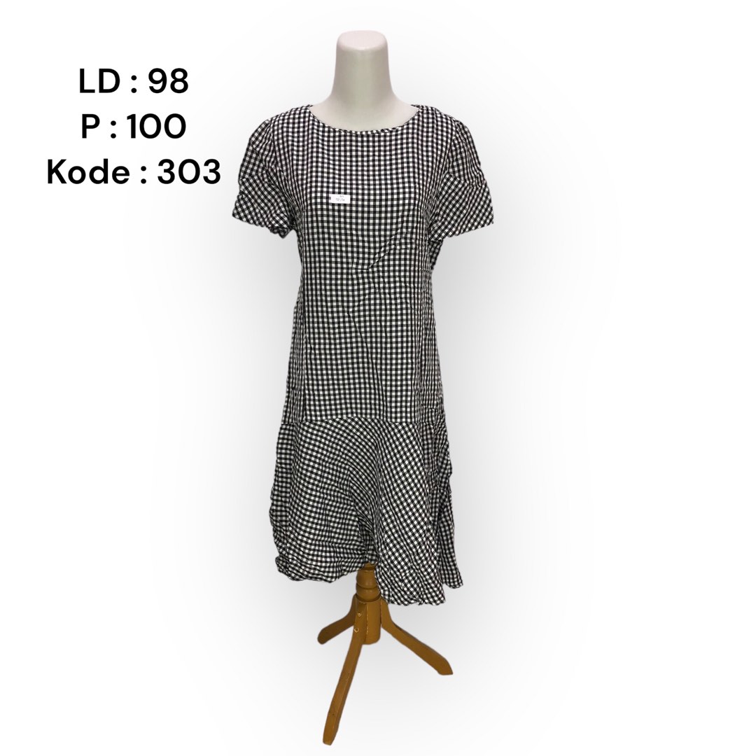 Maxi Dress Korea Black Tartan, Fesyen Wanita, Pakaian Wanita, Gaun ...