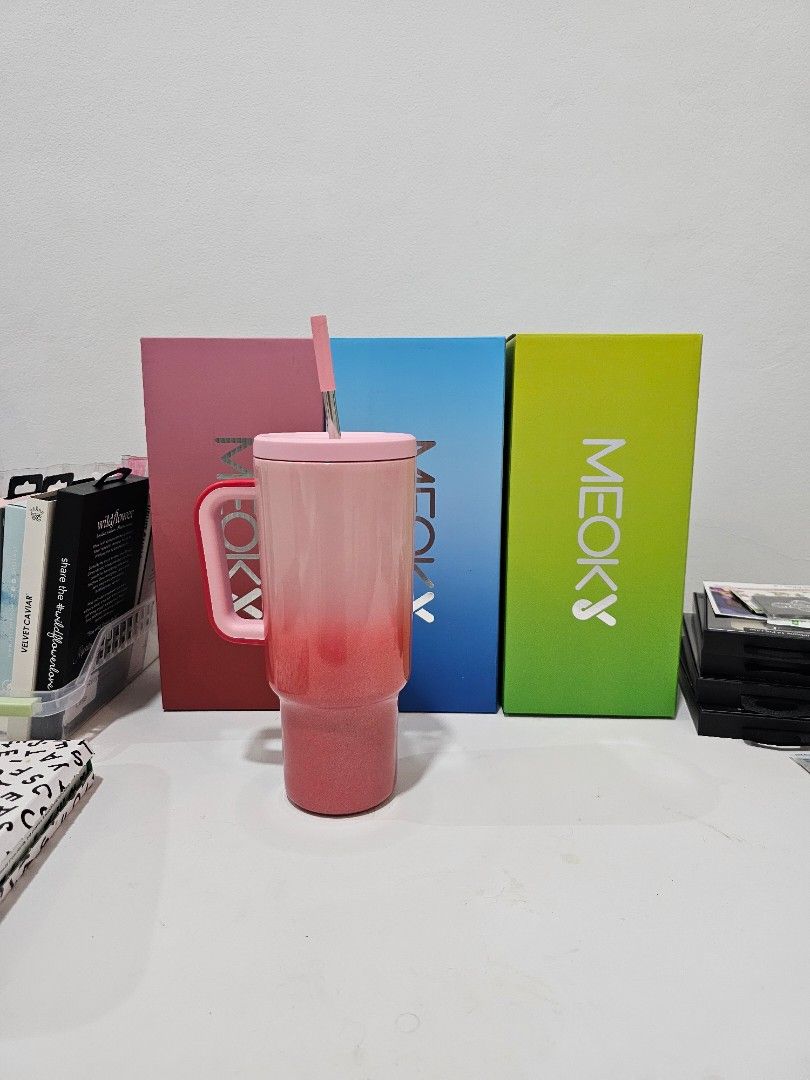 Meoky Gradient Ombre Insulated Tumblers with Straw - Stanley and Owala Dupe,  Furniture & Home Living, Kitchenware & Tableware, Water Bottles & Tumblers  on Carousell