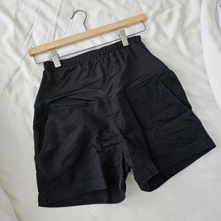Mother 2 Be Maternity shorts