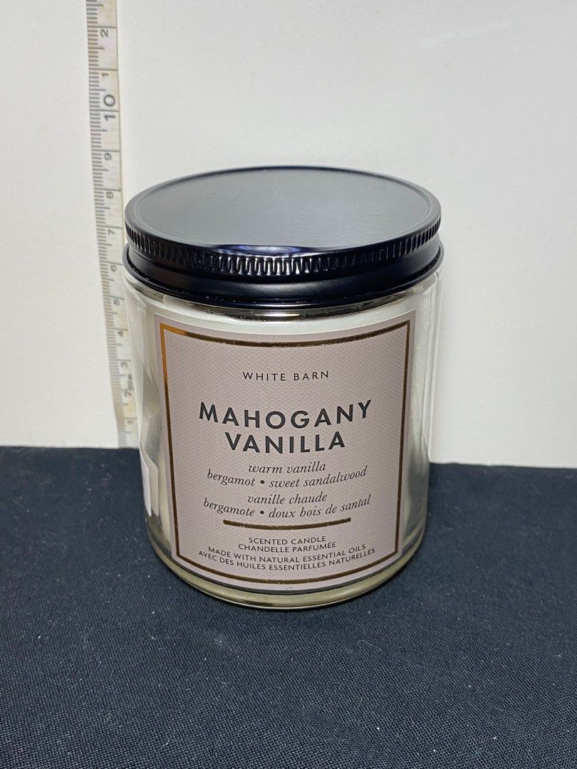 (NEW) White Barn Scented Candle Mahogany Vanilla (Bath and Body Works