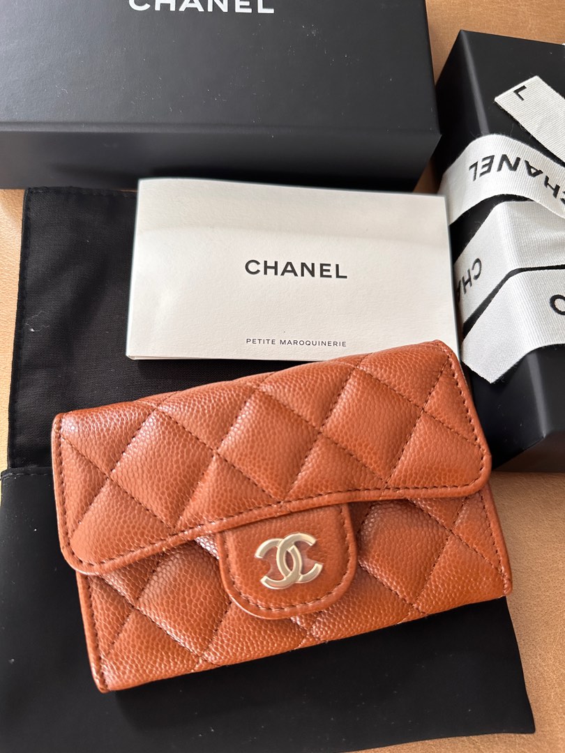 newest* 23K Chanel Classic Flap CardHolder Brown Caviar LGHW, Luxury, Bags  & Wallets on Carousell