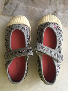 (Category: ) located in . Submitted by nadielaaaa (Listing ID 1266677619, Image 1). Description: .
