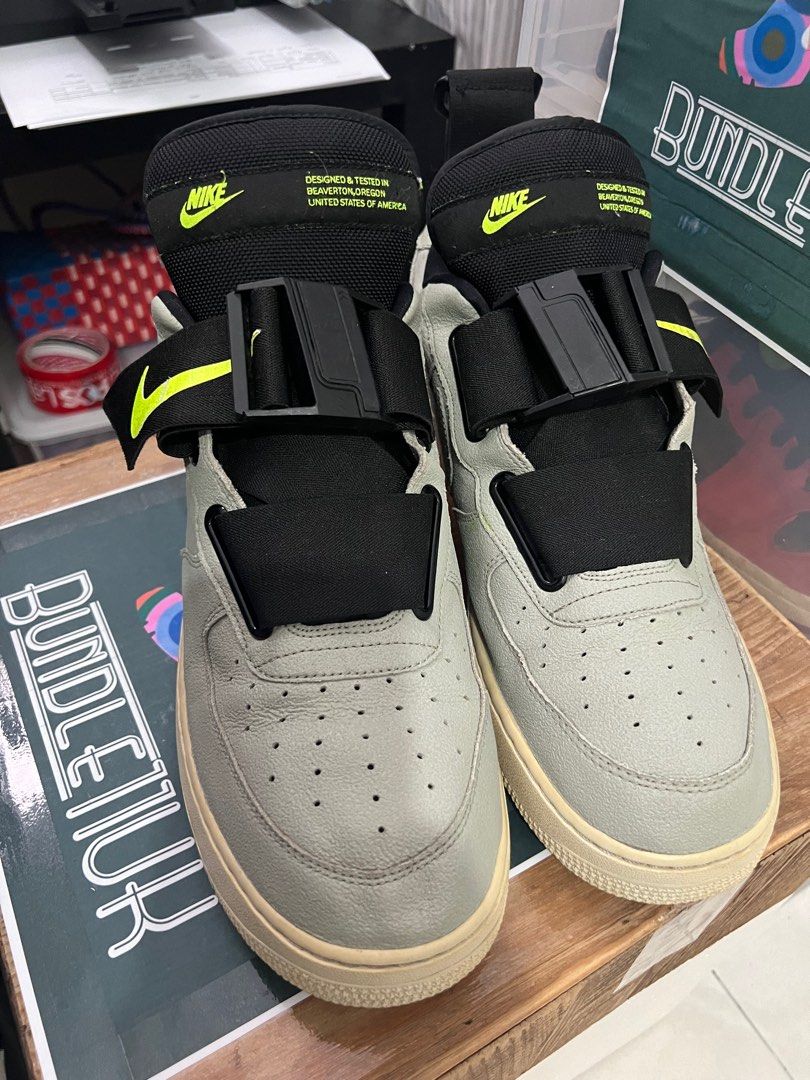 Nike store spruce fog