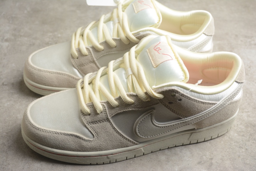 Sb dunk low love shop
