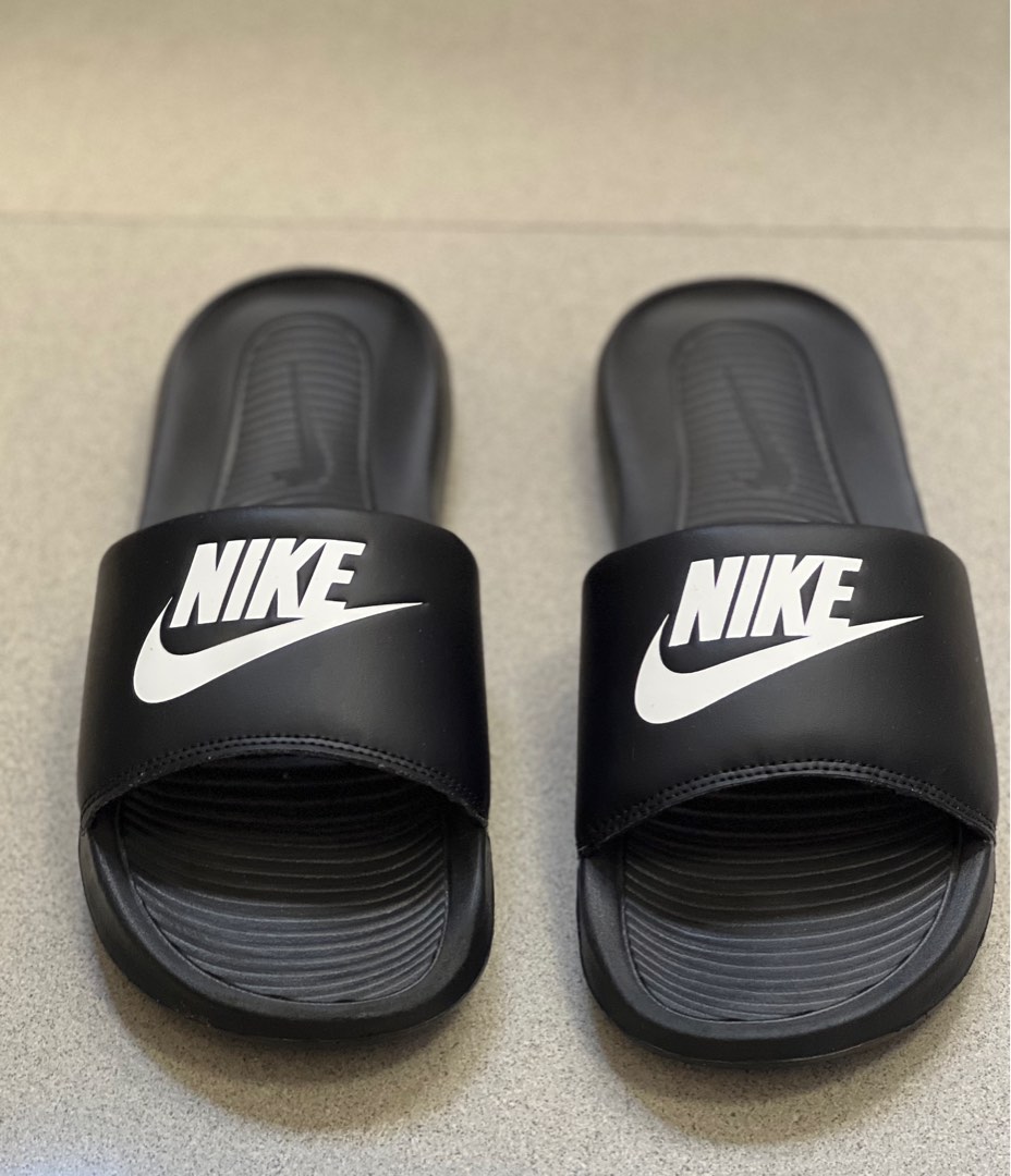 nike slides men 9.5