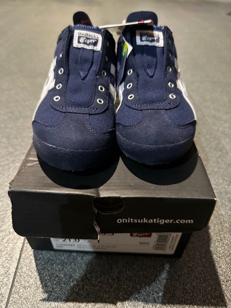 Onitsuka Tiger slip-on sneakers size US 2.0 (Category: Babies & Kids Fashion) located in Singapore. Submitted by adca0807 (Listing ID 1266739132, Image 1). Description: Brand new pairs of sneakers with box and tag. Size: EUR 33.5 / US 2 / UK 1 / JPN 21.