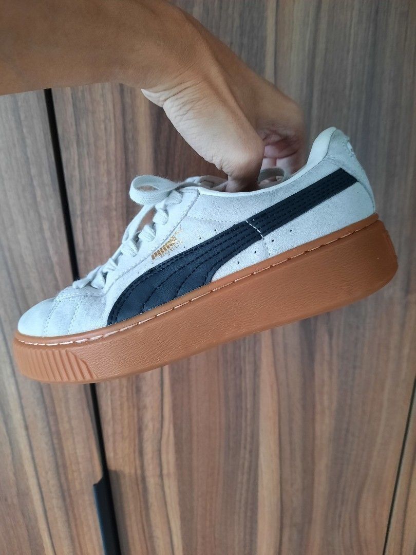 Gum sales bottom pumas