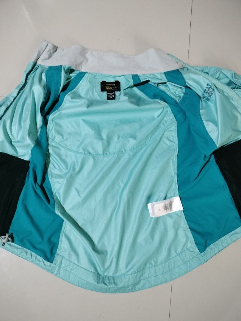 Outdoor gear, Women's Fashion, Coats, Jackets and Outerwear on Carousell