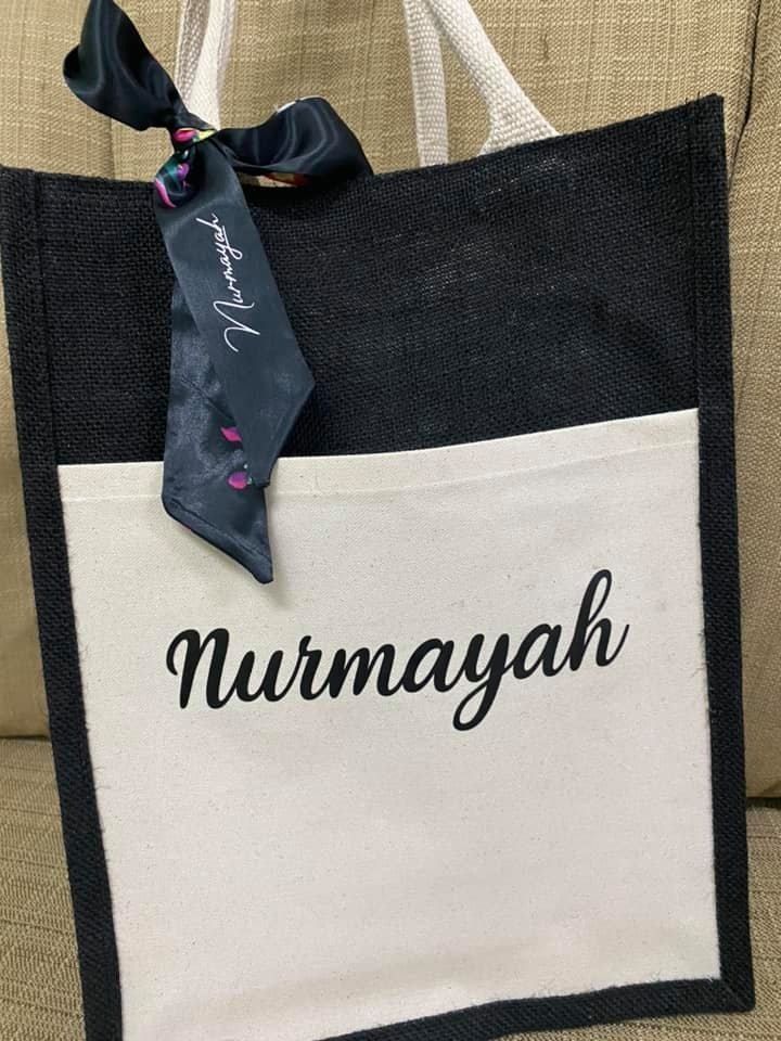 Christmas store jute bags