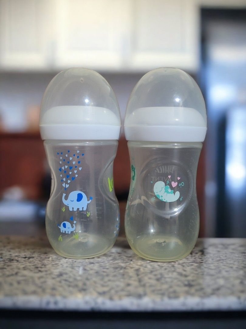 Philips Avent Baby Bottles 9 oz (Category: Breastfeeding & Bottle Feeding) located in Manila. Submitted by cddjt (Listing ID 1266764035, Image 3). Description: 2 baby bottles, well used. Authentic Philips Avent without the nipples (for hygienic purposes). Sterilized with ecomom..