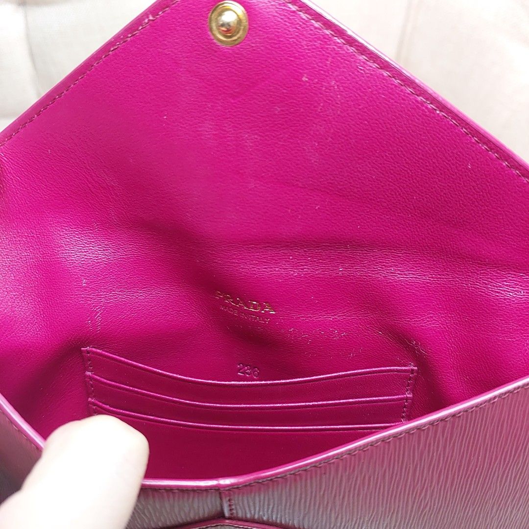 PRADA Vitello Move Envelope Wallet Ibisco RUSH SALE (Category: Luxury Bags & Wallets) located in Imus. Submitted by impulsiveshopperjen (Listing ID 1266725446, Image 3). Description: 🚩 bought in Prada Sano Outlet Japan | originally bought for Php , ⚠️ still in good condition but with minor scuffs on edges and inside stain( see pics for your reference) ♻ RFS: decluttering 📍 Inclusions: Box, card and receipt 📏 ☞ 📸 NOTE: Color may vary in actual