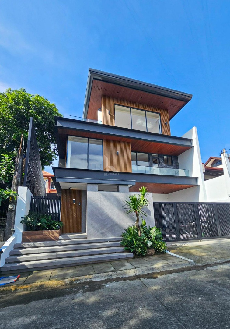 RC 6BR House for sale in Filinvest Batasan Hills Quezon City near Tivoli Royale Vista Real