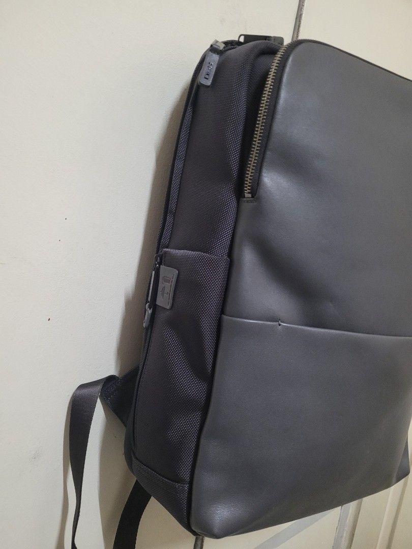 Samsonite neumont deals