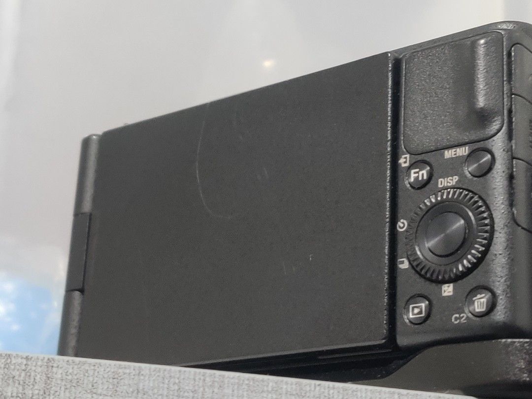 SONY ZV1 ZV1 point and shoot vlogging camera 1inch sensor