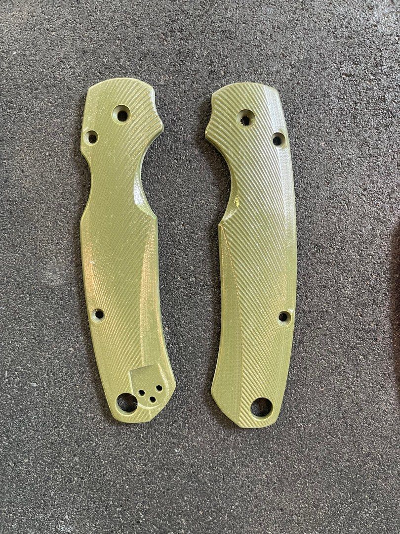 Spyderco Shaman and Paramilitary Scales (Category: Knives & Chopping Boards) located in Makati City. Submitted by chuckap (Listing ID 1266649662, Image 3). Description: PTPA Admin 🙏🏻🔪⚔️ FOR SALE: BRAND NEW: 1.) Cerberus Skinny Shaman Scales in G-10 ( Dragon/Fish scales design) P8,000 (SOLD) 2.) Factory Avocado REC PM2 Scale (Removed only/Never used carried) P7,000 USED/REMOVED/FITTED PM2 Scales 1.) Aramis Akhmedov OD Green G10 Grand Line Skinn