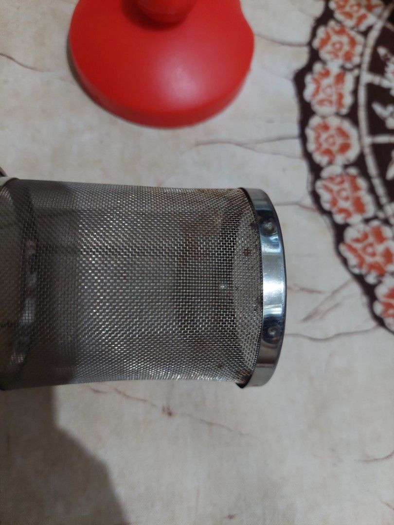 Tea Kettle with Strainer and Tea Cup (Category: Coffee & Tea Tableware) located in Quezon City. Submitted by triciastrunk (Listing ID 1266701336, Image 2). Description: Please see photo for the flaw (strainer). MOP: GCASH MOD: Lalamove, Grab Express, Flash Express, GoGo Xpress, or LBC. Shipping fee c/o buyer. Location: Fairview, Quezon City.