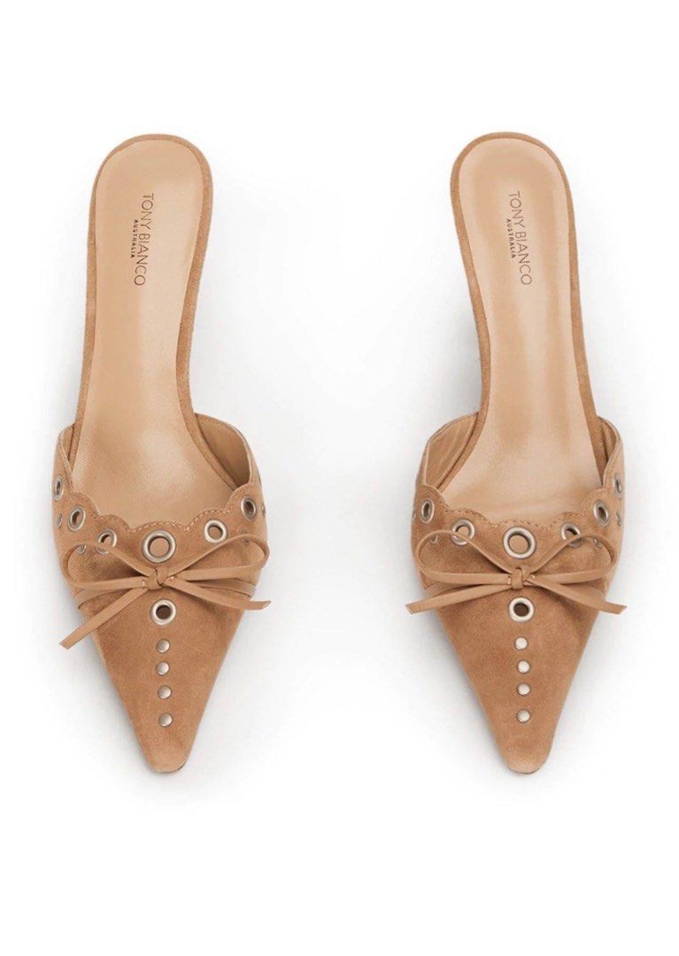 Bianco pointy toe sandals top