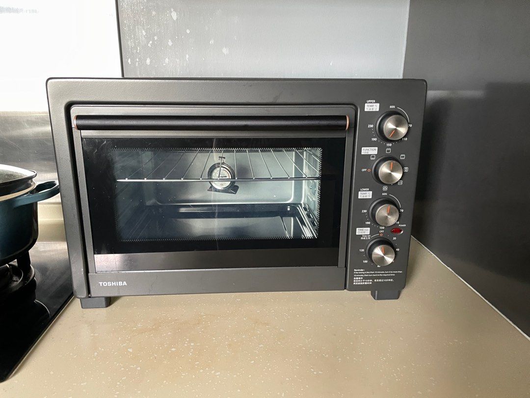 Toshiba Convection Oven, TV & Home Appliances, Kitchen Appliances