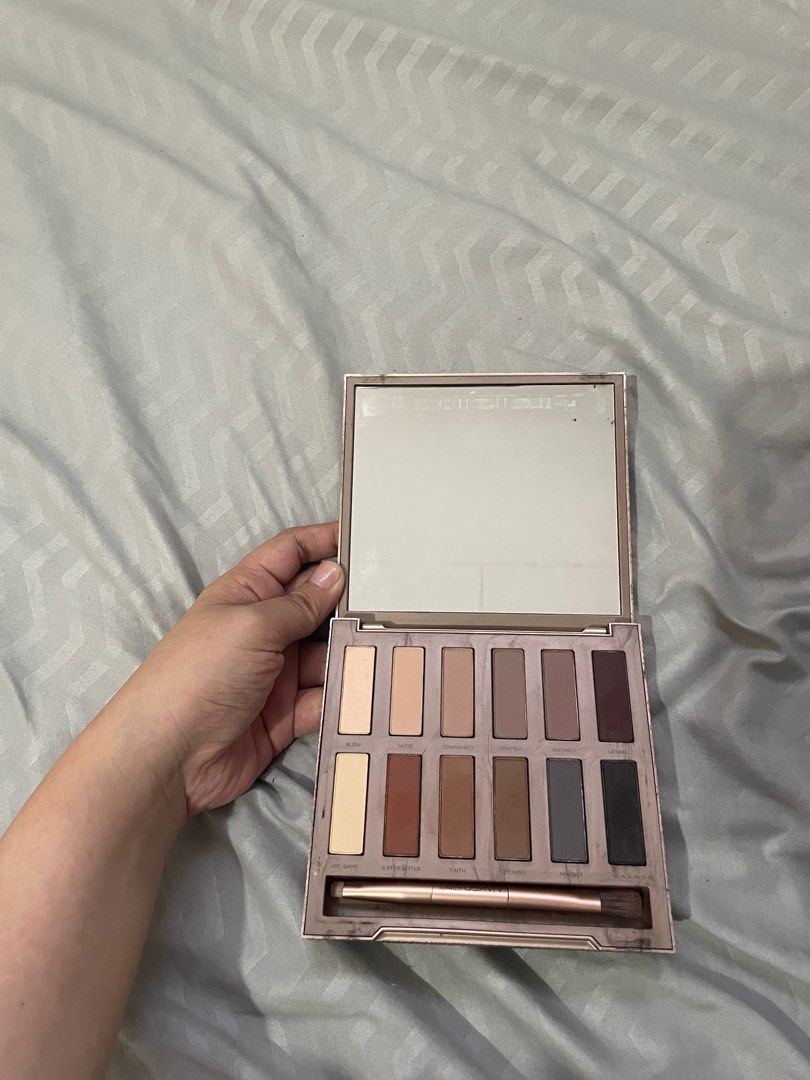 Urban Decay Naked Ultimate Basics (Category: Makeup) located in Quezon City. Submitted by hapidrops (Listing ID 1266645564, Image 2). Description: Opened June 2023.