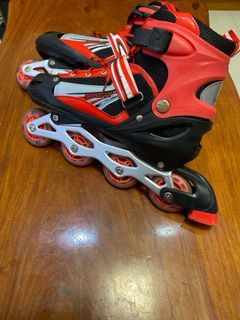 USED BUT NOT ABUSED ROLLERBLADES