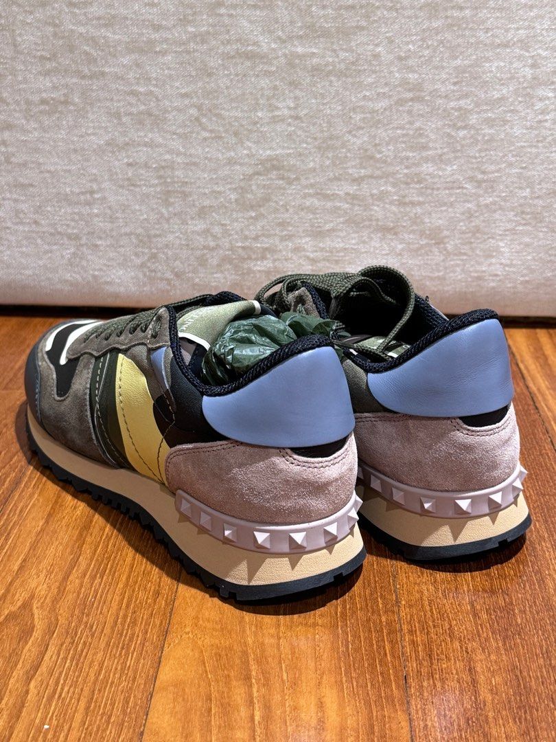 Replica valentino rockrunner hotsell