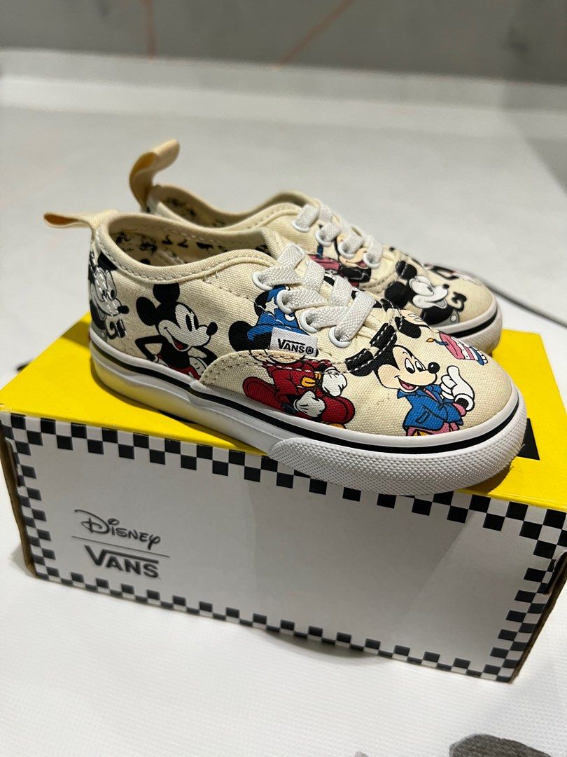 Disney top birthday vans