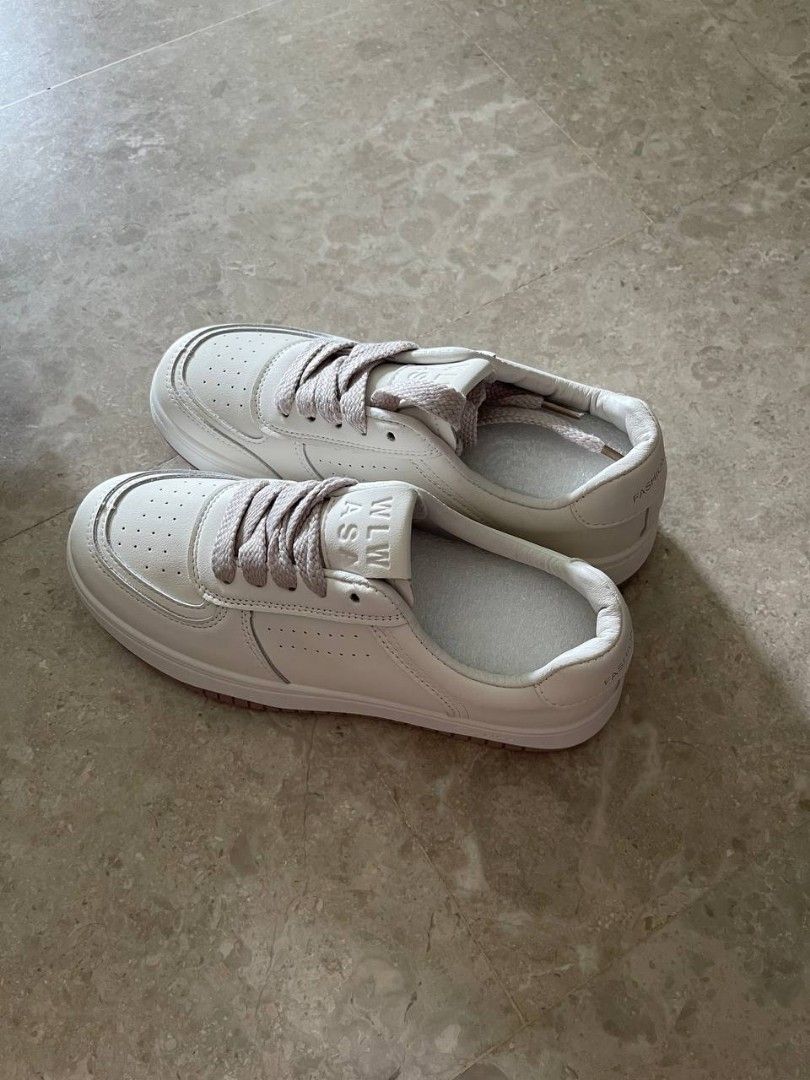 White sneakers sale under 3