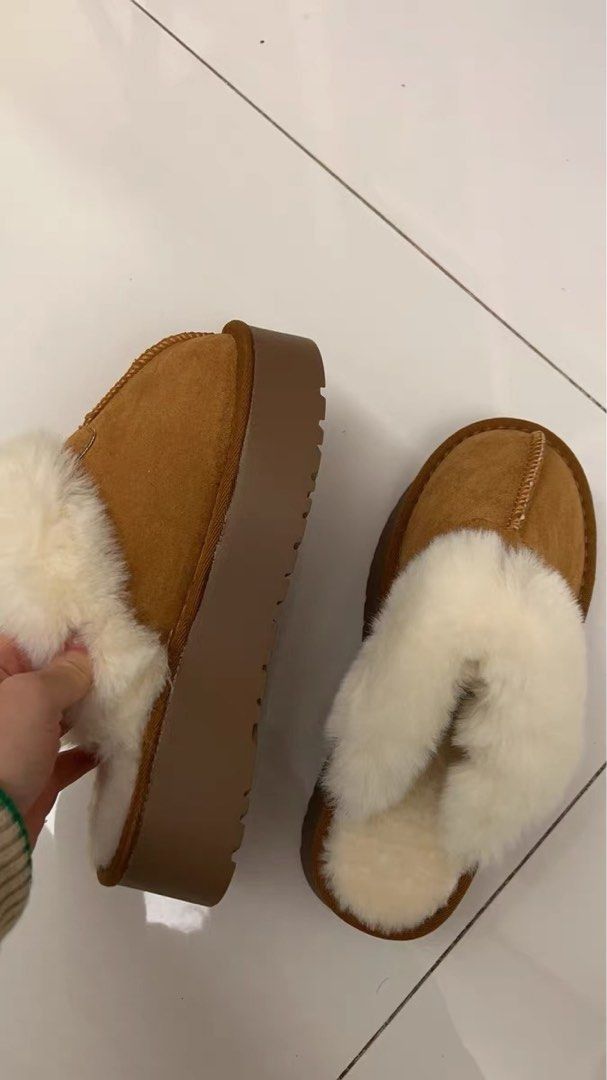 Memory foam on sale house shoes