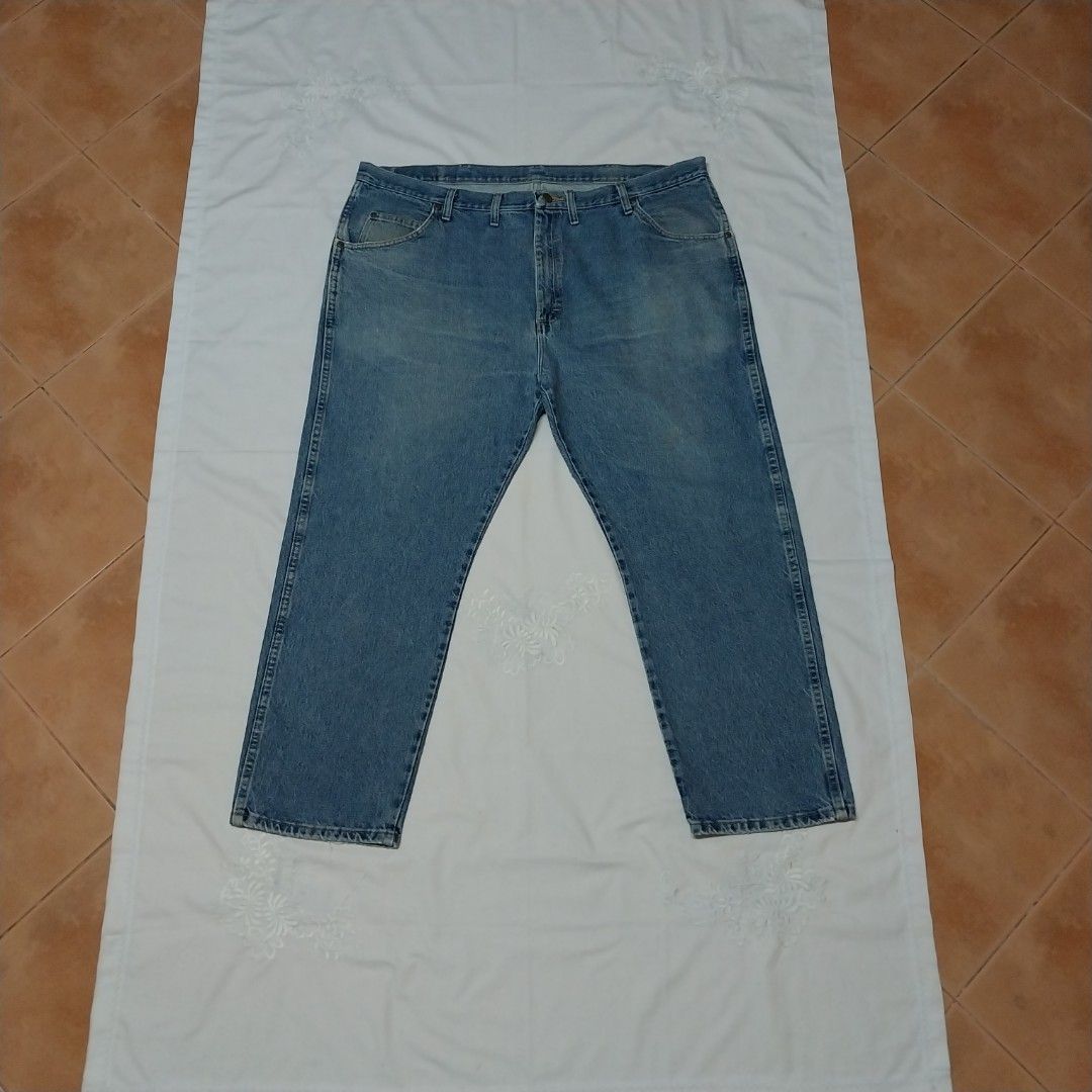 Wrangler jeans size 44 2025