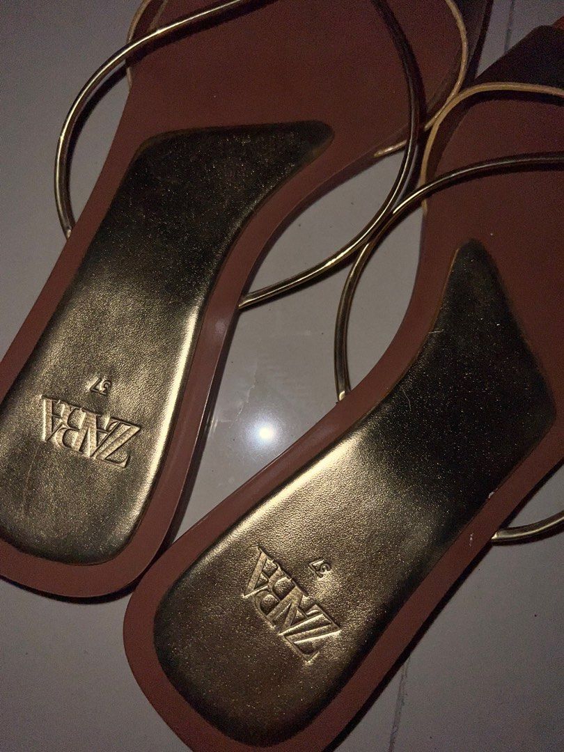 Gold slippers 2025 zara