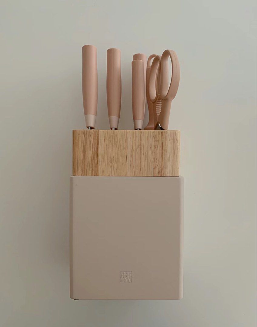 Get Zwilling Now S 7 Piece Knife Set Pink Delivered