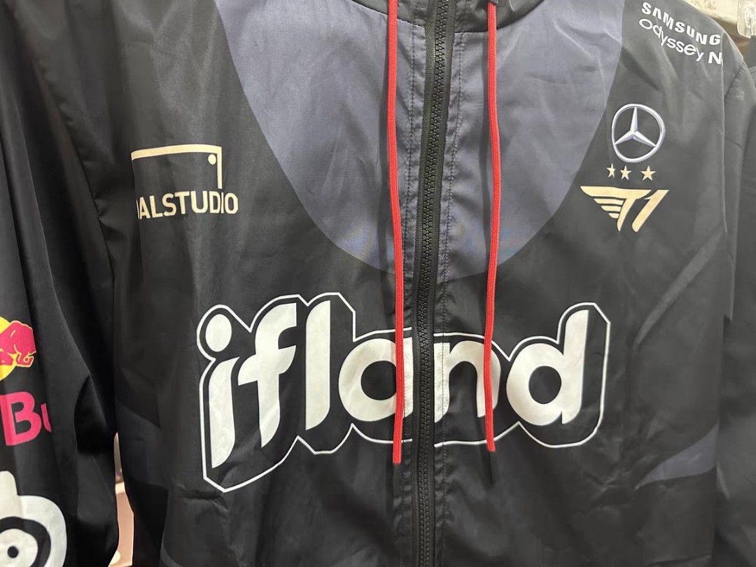 Bullpen Tournaments Rain Jacket