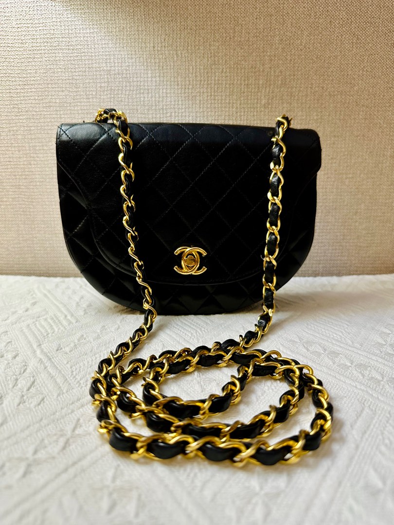 Vintage Chanel Beige Halfmoon 24k GHW ✨, Women's Fashion, Bags & Wallets,  Cross-body Bags on Carousell