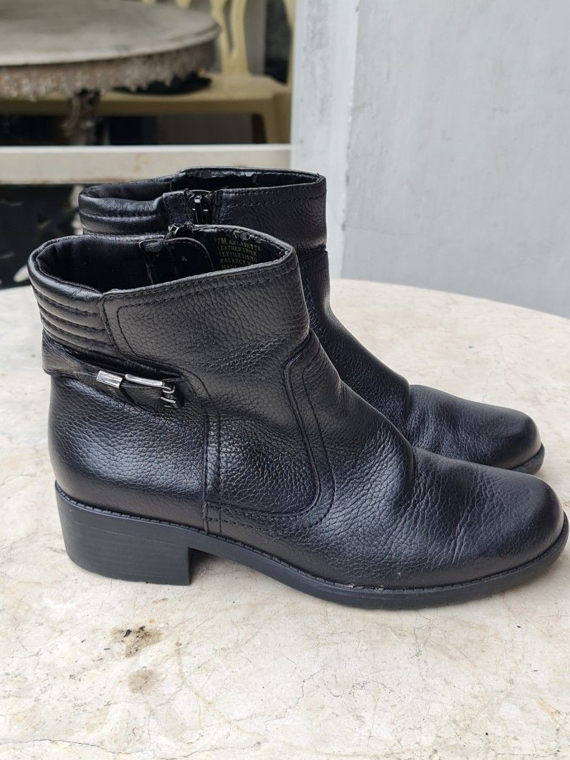 AK Sport Ankle Boots