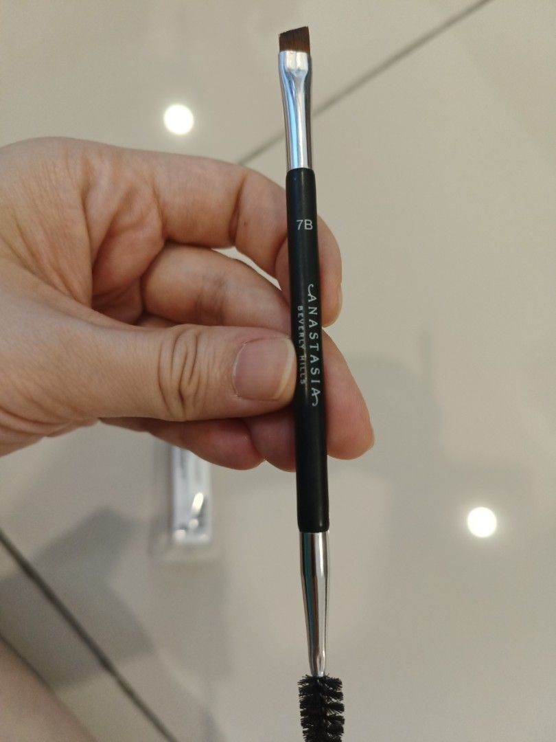 Anastasia Beverly hills eyebrow brush Beauty Personal Care