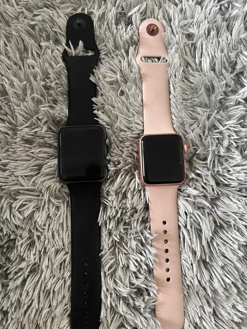 Apple watch bundle (Category: Women's Watches) located in San Pedro. Submitted by tabacheengcheeng (Listing ID 1266833276, Image 1). Description: I watch series 3 42mm black 38mm pink 12k po dalawa 6.500 each naman po if 1 lang kunin. Ung black na lang po ung may box Pm for more details .